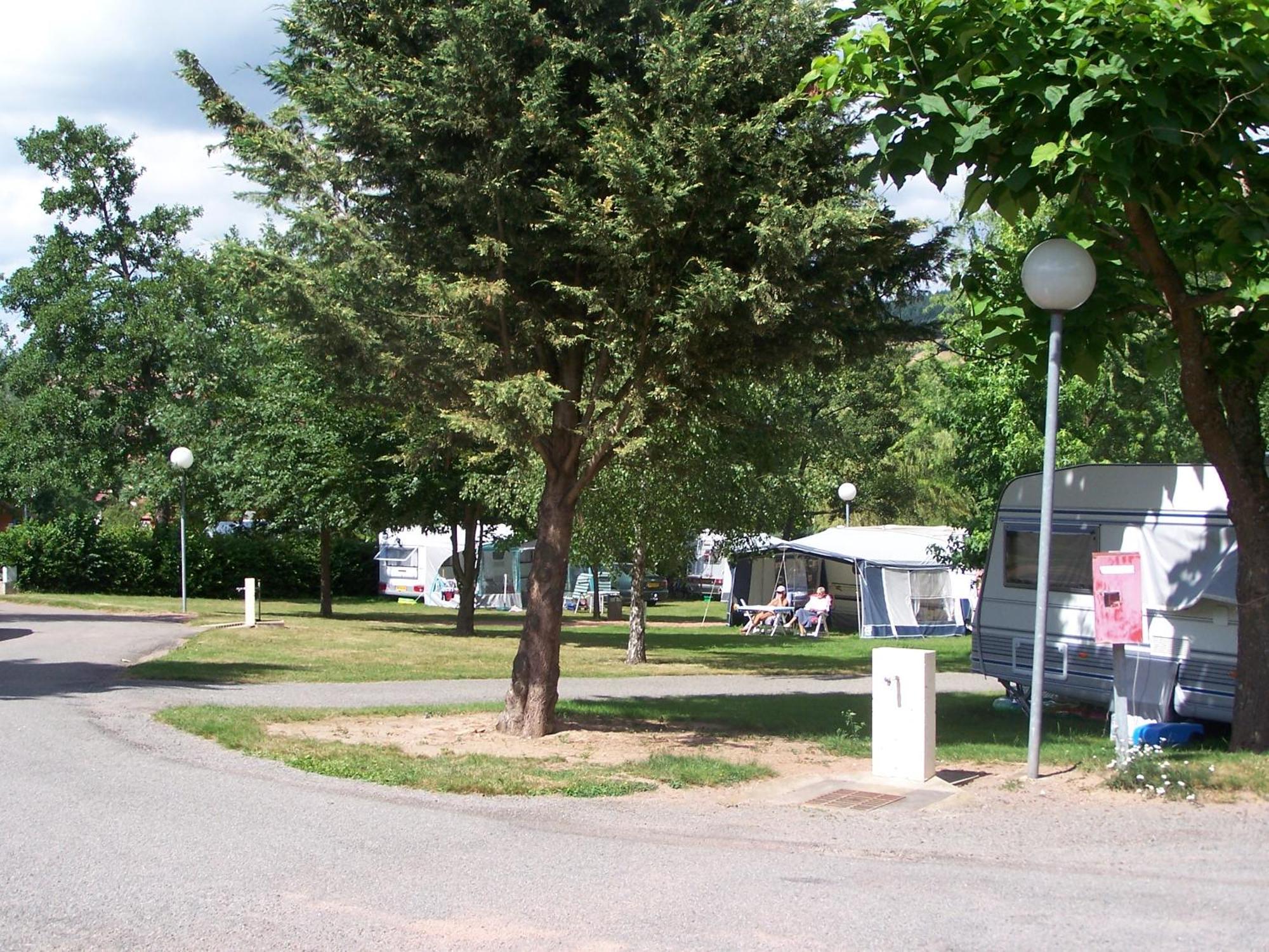Camping Les Feuilles Chauffailles Luaran gambar